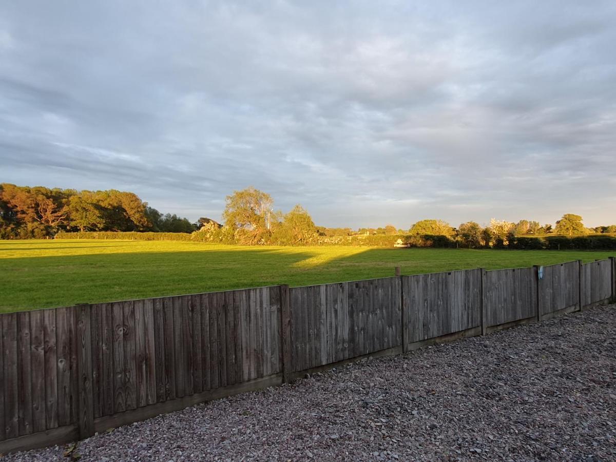 Foxes Field B&B Aston Nantwich Wrenbury Esterno foto